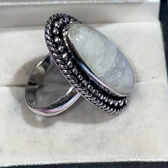 Moonstone 🌙 Ring - Picture 8 of 12